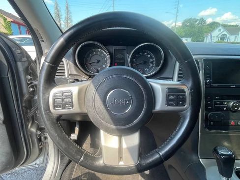 Used 2012 Jeep Grand Cherokee Laredo AWD/4WD image 15
