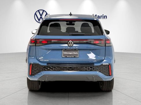 New 2026 Volkswagen Tiguan SEL R-Line AWD/4WD image 4