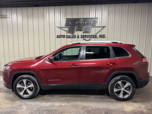 Used 2019 Jeep Cherokee Limited image 3