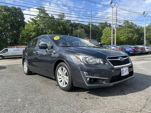 Used 2015 Subaru Impreza 2.0i Premium w/ Popular Package #1 AWD/4WD image 3
