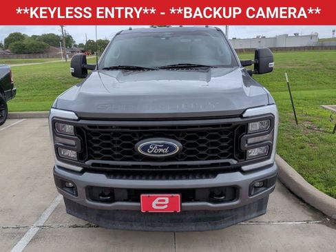 Used 2024 Ford F250 XL w/ STX Appearance Package image 2