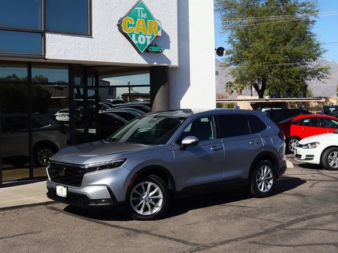 Used 2023 Honda CR-V EX image 3