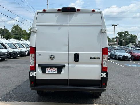 Used 2024 RAM ProMaster 2500 FWD image 6