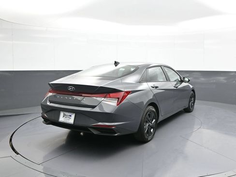 Certified 2023 Hyundai Elantra SEL FWD image 6