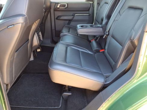 Used 2025 Ford Bronco Outer Banks image 26