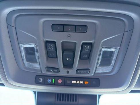 Used 2024 GMC Sierra 2500 Denali w/ Denali Reserve Package image 43