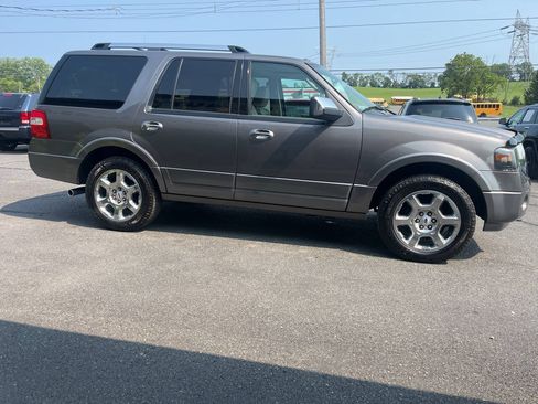 Used 2014 Ford Expedition Limited w/ Equipment Group 301A AWD/4WD image 5