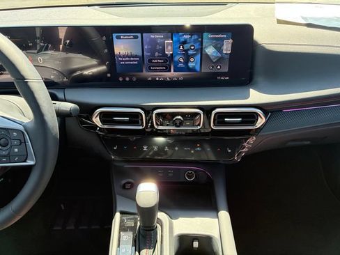 New 2026 Nissan Sentra SR w/ SR All Weather Package FWD image 17