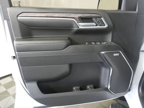 Used 2024 Chevrolet Silverado 1500 LTZ w/ Technology Package AWD/4WD image 35