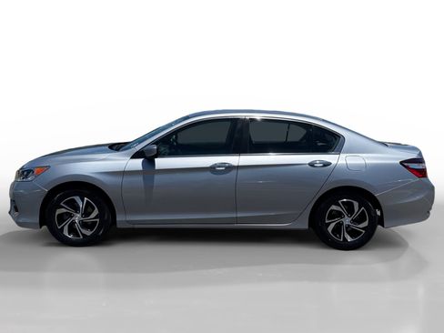 Used 2017 Honda Accord LX image 2