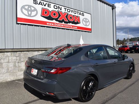 Certified 2025 Toyota Camry SE image 5