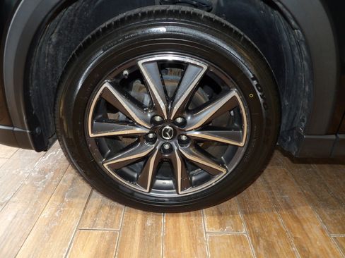 Used 2018 MAZDA CX-5 Touring w/ Preferred Equipment Package image 10