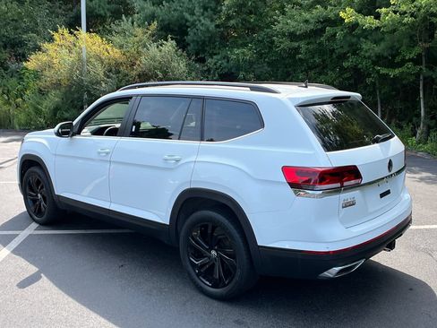 Used 2023 Volkswagen Atlas SE w/ Panoramic Sunroof Package AWD/4WD image 3