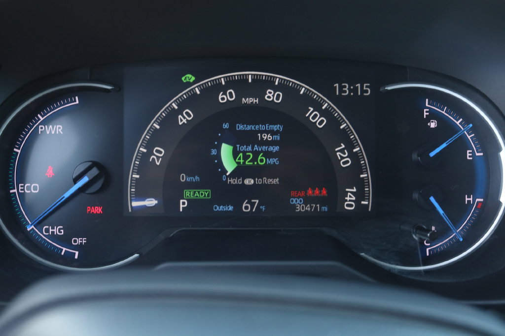 Used 2024 Toyota RAV4 LE AWD/4WD image 30