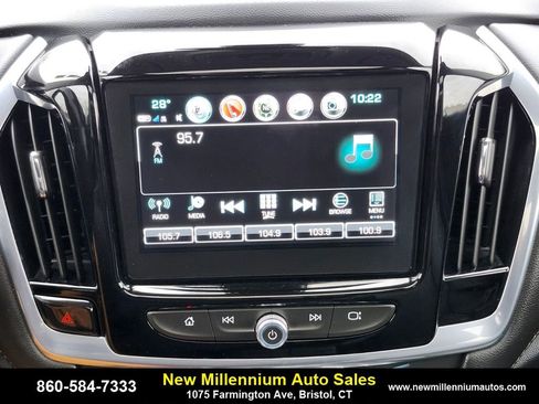 Used 2019 Chevrolet Traverse RS image 22