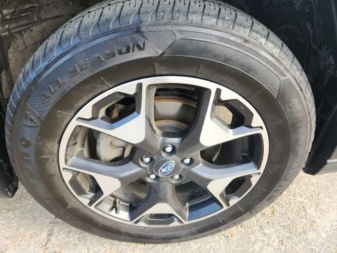 Used 2019 Subaru Crosstrek 2.0i Premium w/ Eyesight System AWD/4WD image 13