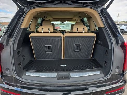Used 2024 Cadillac XT6 Premium Luxury w/ Platinum Package image 14