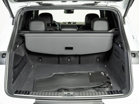 New 2026 Porsche Cayenne AWD/4WD image 31
