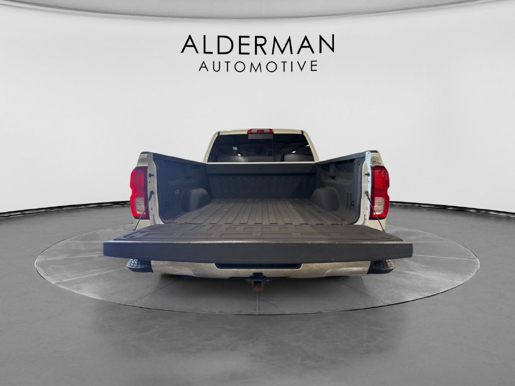 Used 2018 Chevrolet Silverado 1500 LTZ w/ Sport Package AWD/4WD image 19