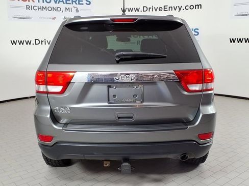Used 2012 Jeep Grand Cherokee Laredo w/ Laredo E Group AWD/4WD image 5