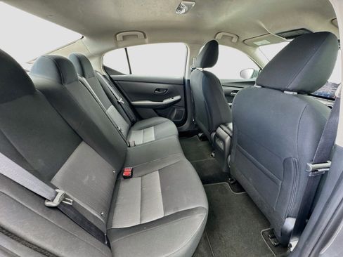 Used 2025 Nissan Sentra SV FWD image 18