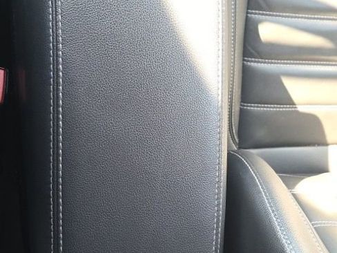 Used 2018 Ford Escape SEL image 37