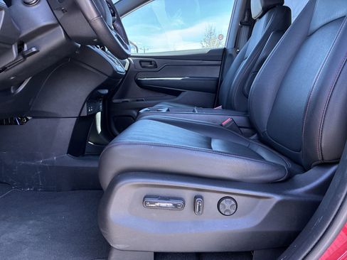 Certified 2025 Honda Odyssey Sport-L image 18