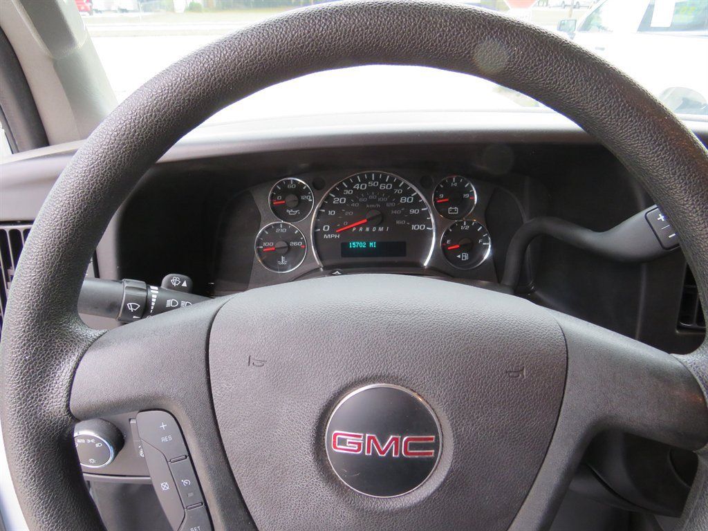 Used 2024 GMC Savana 2500 w/ Driver Convenience Package RWD image 5