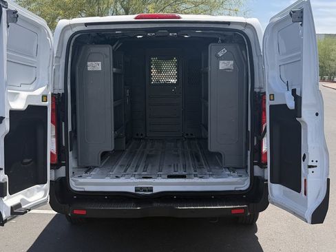Used 2019 Ford Transit 150 130 Low Roof RWD image 5