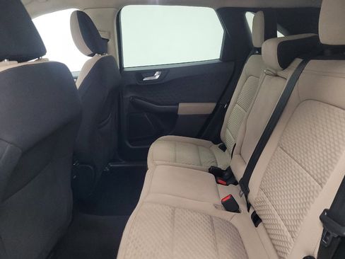 Used 2020 Ford Escape SE FWD image 18