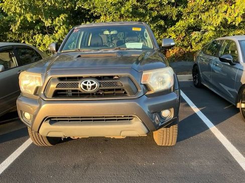 Used 2013 Toyota Tacoma 4x4 Double Cab w/ TRD Sport Pkg image 12