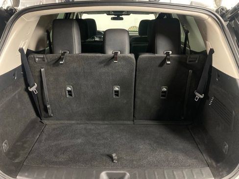 Used 2025 Nissan Pathfinder SV image 22