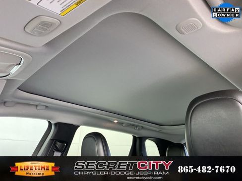Used 2022 Jeep Cherokee Latitude Lux w/ Sun & Sound Group image 27