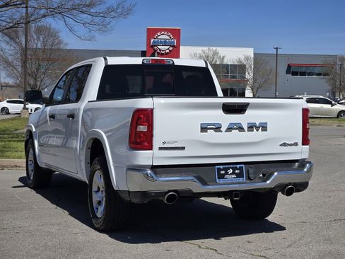 Used 2025 RAM 1500 Big Horn AWD/4WD image 3