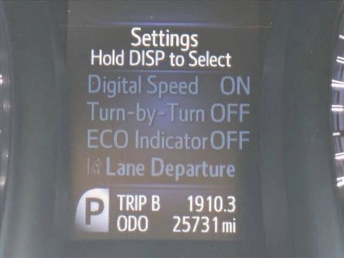 Used 2017 Toyota Avalon Limited image 5