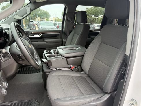 Used 2025 Chevrolet Silverado 2500 LT w/ Convenience Package AWD/4WD image 23