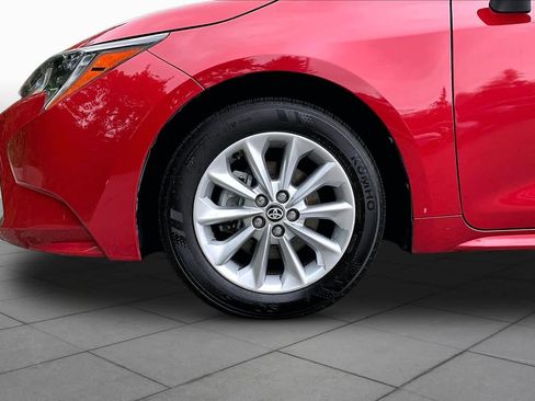 Used 2020 Toyota Corolla LE w/ LE Convenience Package FWD image 11