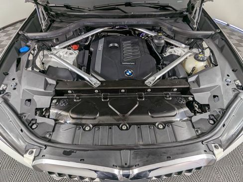 Used 2022 BMW X5 xDrive40i w/ Climate Comfort Package image 26