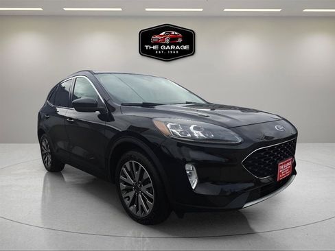 Used 2021 Ford Escape Titanium AWD/4WD image 8