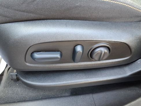 Used 2024 Chevrolet Equinox LT w/ LPO, Floor Liner Package FWD image 24