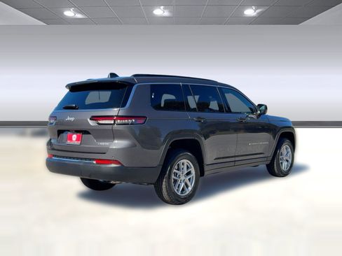 New 2025 Jeep Grand Cherokee L Laredo image 9