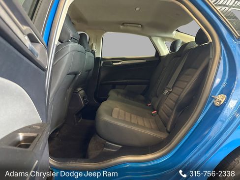 Used 2020 Ford Fusion SE FWD image 10