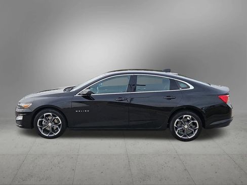 Used 2024 Chevrolet Malibu LT image 3