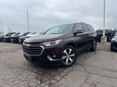 Certified 2018 Chevrolet Traverse LT AWD/4WD image 1