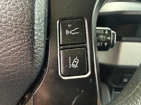 Used 2019 Toyota Tacoma SR RWD image 16