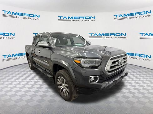 Used 2022 Toyota Tacoma Limited AWD/4WD image 7