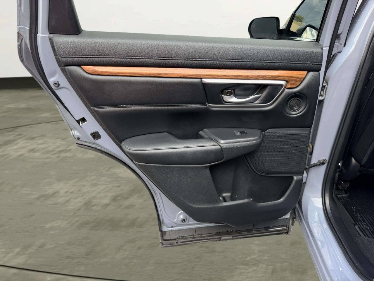 Used 2020 Honda CR-V EX-L image 26