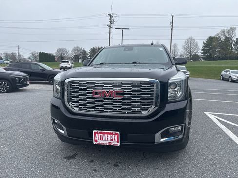 Used 2020 GMC Yukon XL Denali image 2