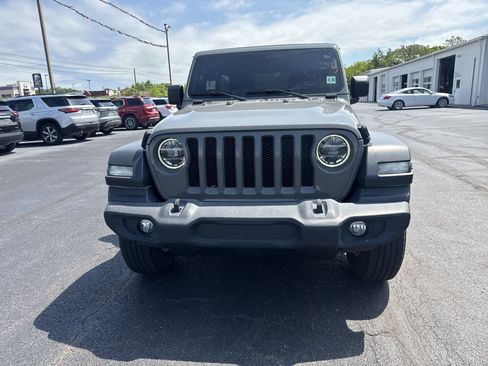 Used 2021 Jeep Wrangler Unlimited Sport w/ Sun And Sound Package AWD/4WD image 9