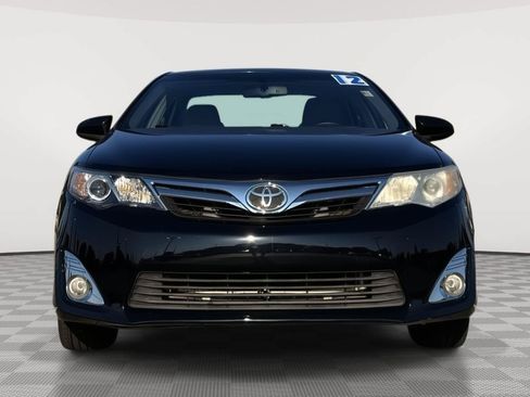 Used 2012 Toyota Camry XLE w/ Preferred Accessory Pkg FWD image 2